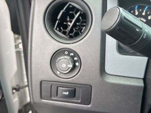 Used 2013 Ford F150 XL w/ Mid Equipment Group image 9