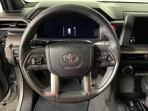 Used 2024 Toyota Tacoma TRD Off-Road image 22