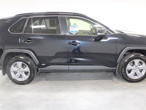 Used 2023 Toyota RAV4 XLE w/ Convenience Package image 11