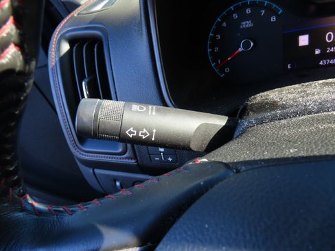 Used 2019 GMC Canyon All Terrain w/ All Terrain X Package image 36