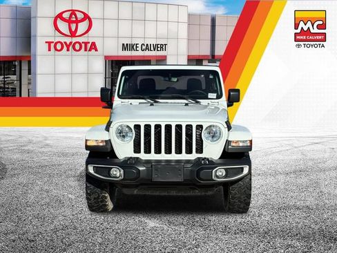 Used 2022 Jeep Gladiator Sport AWD/4WD image 8