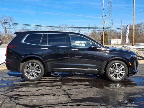 Used 2021 Cadillac XT6 Premium Luxury w/ LPO, Floor Liner Package image 7