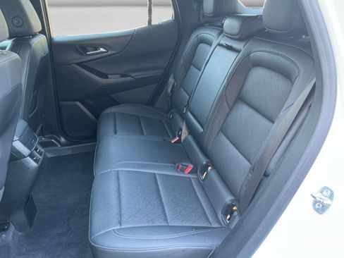 Used 2025 Chevrolet Equinox LT w/ Convenience Package II AWD/4WD image 14
