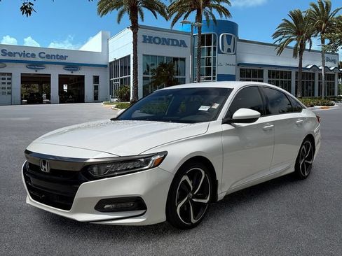 Used 2020 Honda Accord Sport image 4