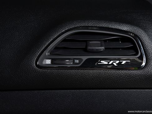 Used 2015 Dodge Challenger SRT Hellcat image 28