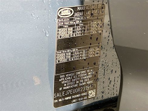 Used 2024 Land Rover Defender 110 S image 34