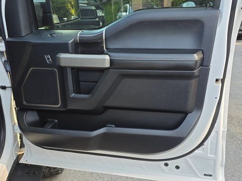 Used 2019 Ford F150 Raptor w/ Equipment Group 802A Luxury AWD/4WD image 37