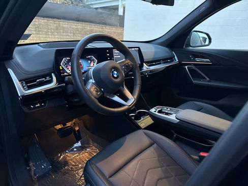 Certified 2025 BMW X1 xDrive28i image 11
