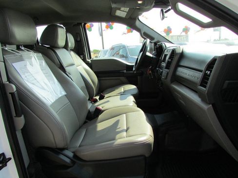 Used 2021 Ford F250 XL w/ Power Equipment Group RWD image 20