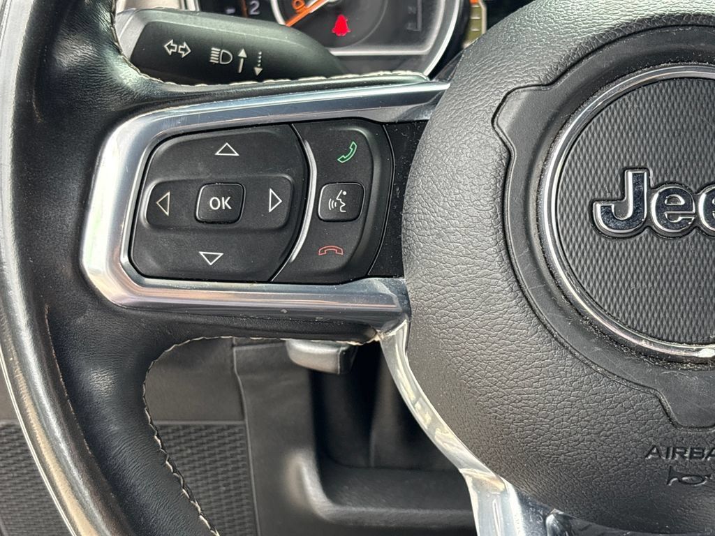 Used 2020 Jeep Gladiator Overland w/ Safety Group AWD/4WD image 19