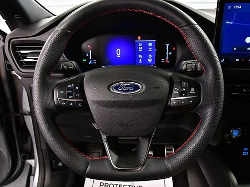 Used 2023 Ford Escape ST-Line w/ Tech Pack #1 AWD/4WD image 19