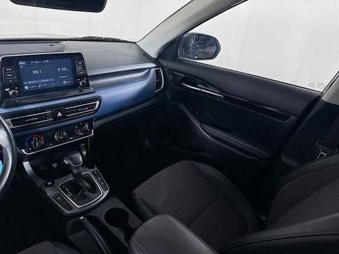 Used 2021 Kia Seltos S image 19