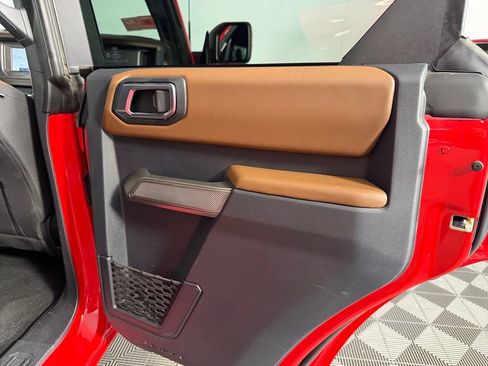 Used 2023 Ford Bronco Outer Banks AWD/4WD image 32