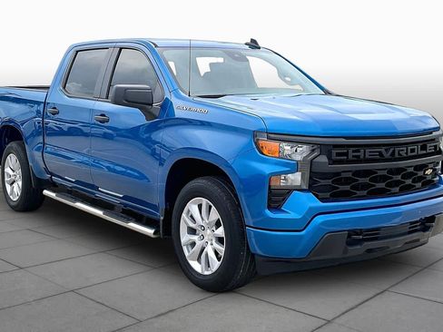 Used 2022 Chevrolet Silverado 1500 Custom RWD image 3