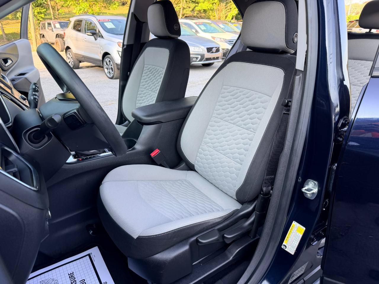 Used 2020 Chevrolet Equinox LS AWD/4WD image 10