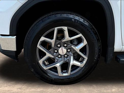 Used 2023 GMC Sierra 1500 SLT w/ SLT Premium Package AWD/4WD image 37