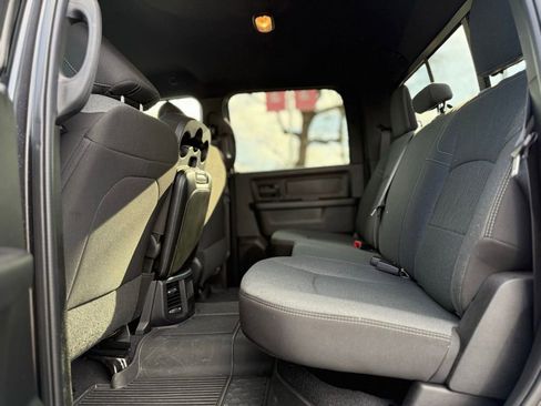 Used 2024 RAM 3500 Tradesman w/ Chrome Appearance Group image 16