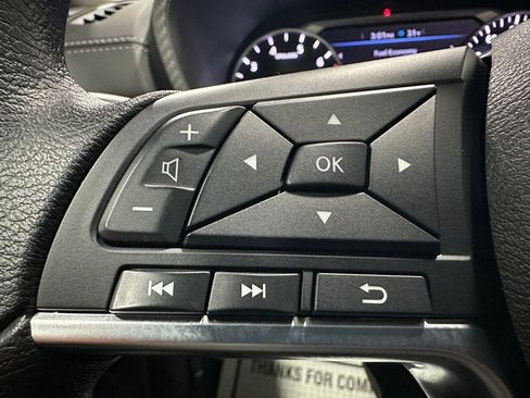 Used 2025 Nissan Sentra SV image 19