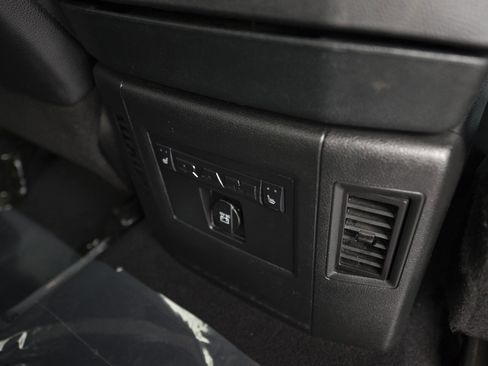 Used 2018 RAM 2500 Laramie w/ Convenience Group image 21