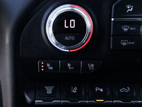 Used 2022 GMC Sierra 2500 AT4 w/ AT4 Premium Plus Package image 46