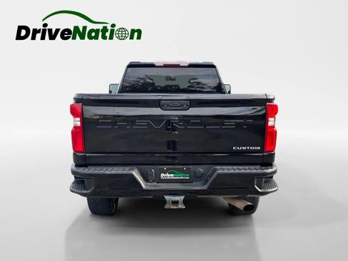 Used 2021 Chevrolet Silverado 2500 Custom w/ Custom Convenience Package AWD/4WD image 6