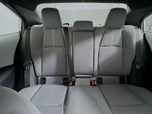 Used 2025 Toyota Corolla SE FWD image 33