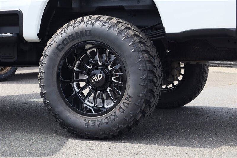 Used 2023 Ford F350 Platinum AWD/4WD image 38
