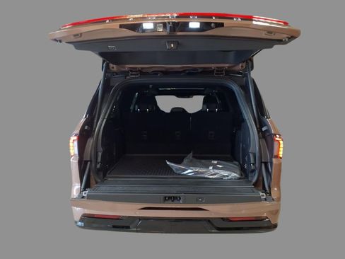 New 2026 Lincoln Navigator L Black Label AWD/4WD image 5