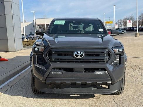 Used 2025 Toyota Tacoma SR5 image 8
