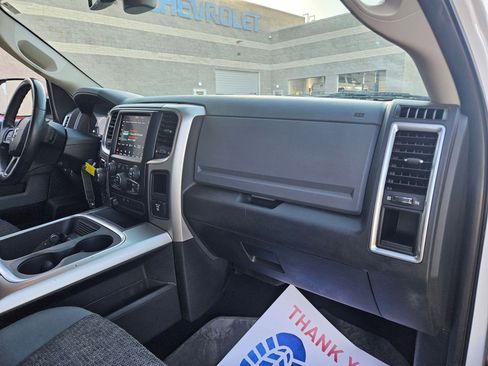 Used 2018 RAM 1500 SLT image 19
