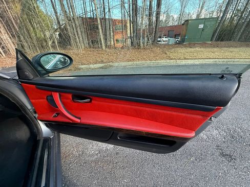 Used 2008 BMW 335i Convertible image 19