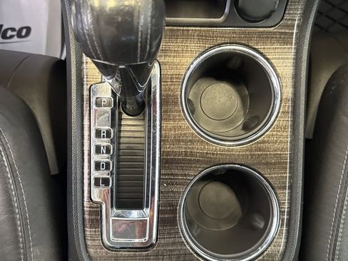 Used 2014 GMC Acadia SLT image 27