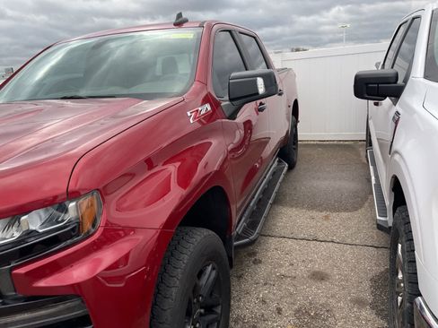 Used 2019 Chevrolet Silverado 1500 LT Trail Boss image 6