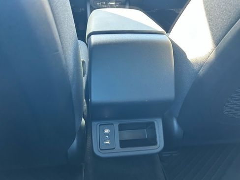 Used 2025 Kia K4 EX image 43