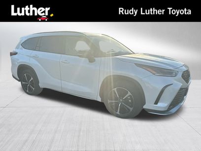 Used 2021 Toyota Highlander XSE