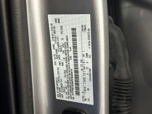 Used 2023 Ford F150 Platinum image 40