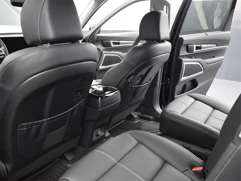 New 2025 Kia Telluride SX w/ SX Captain's Chair Package image 15