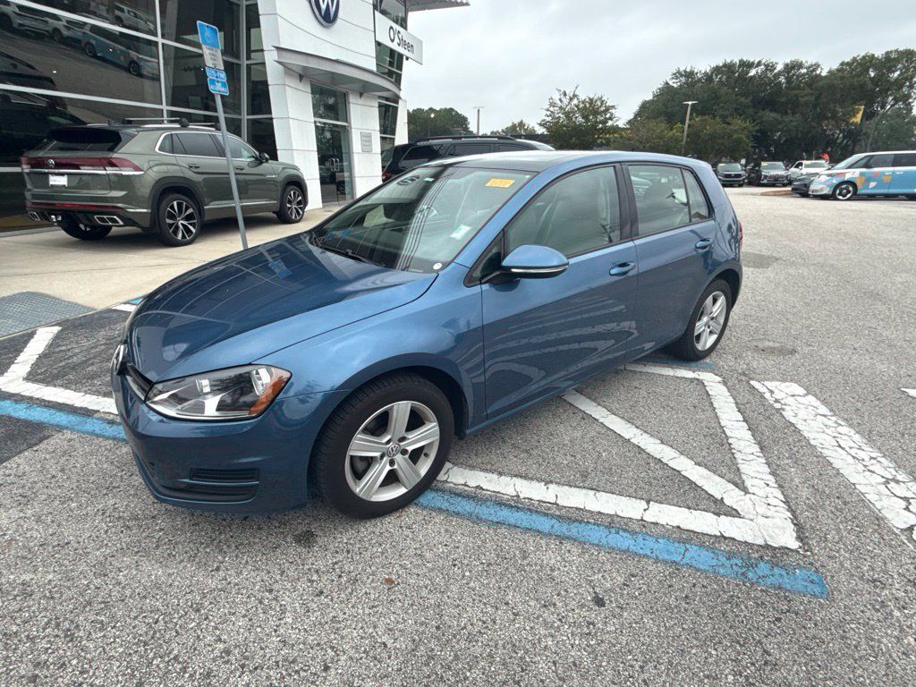 Used 2017 Volkswagen Golf Wolfsburg Edition FWD image 3