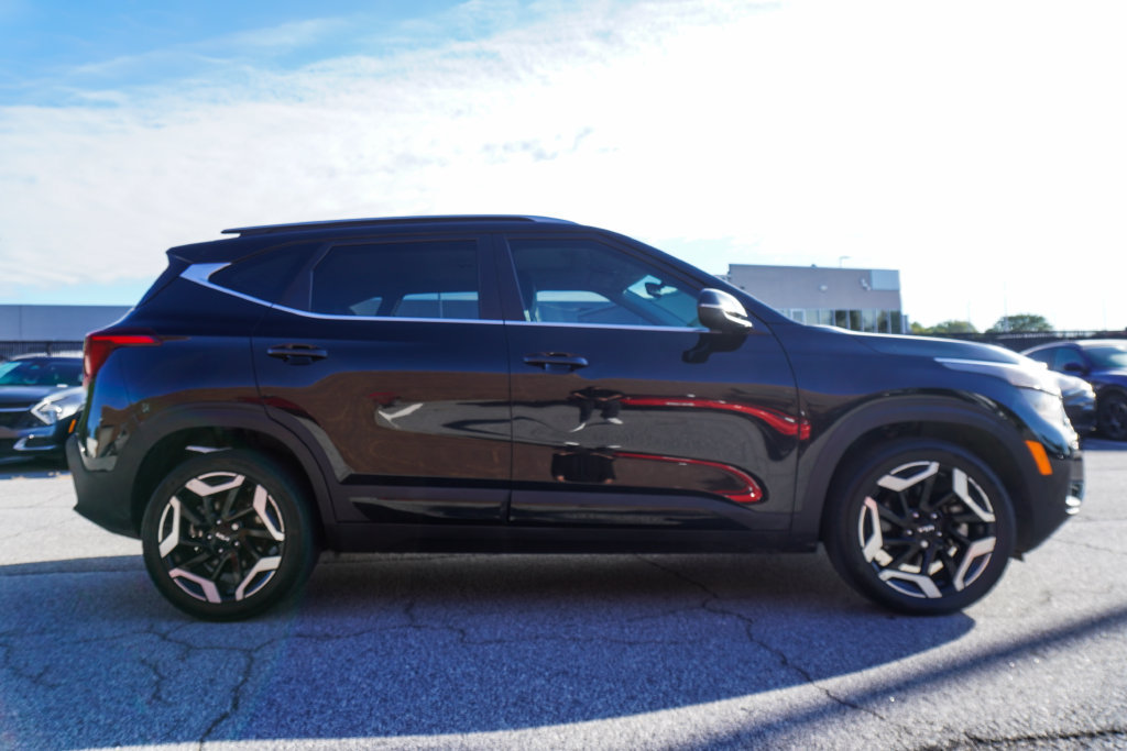 Used 2024 Kia Seltos SX w/ SX Sunroof Package AWD/4WD image 32