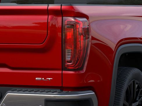 New 2026 GMC Sierra 1500 SLT image 11