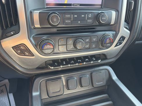 Used 2018 GMC Sierra 1500 SLT AWD/4WD image 24