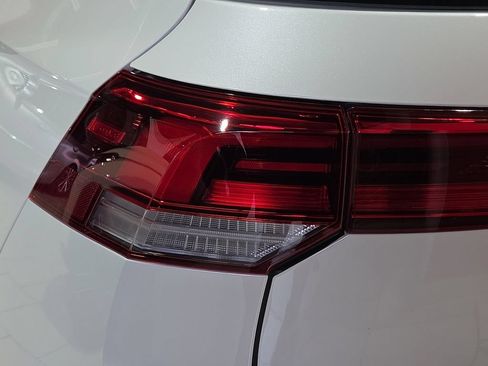 Used 2025 Volkswagen GTI SE FWD image 11
