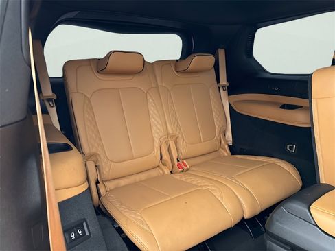 Used 2022 Jeep Grand Cherokee L Summit w/ Advanced Protech Group IV image 11