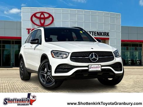 Used 2022 Mercedes-Benz GLC 300 image 1