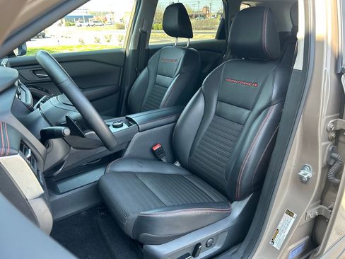 Used 2025 Nissan Rogue Rock Creek w/ Rock Creek Premium Package AWD/4WD image 17