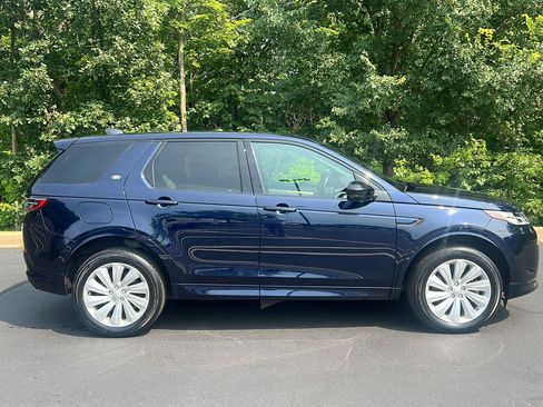 Used 2022 Land Rover Discovery Sport S R-Dynamic AWD/4WD image 5