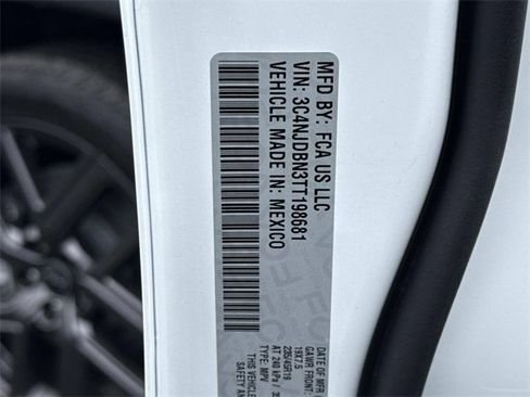 New 2026 Jeep Compass Latitude image 30