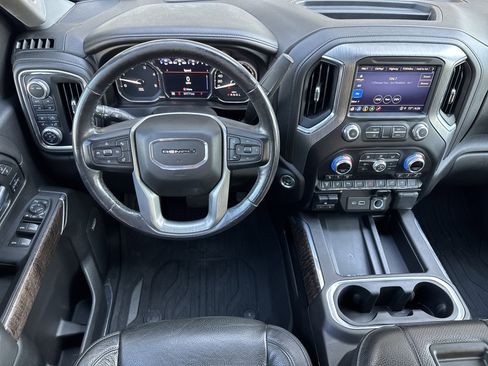 Used 2022 GMC Sierra 3500 Denali image 18