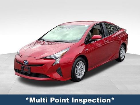 Used 2017 Toyota Prius Two image 4