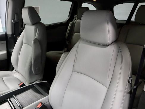 Used 2024 Honda Odyssey EX-L image 21